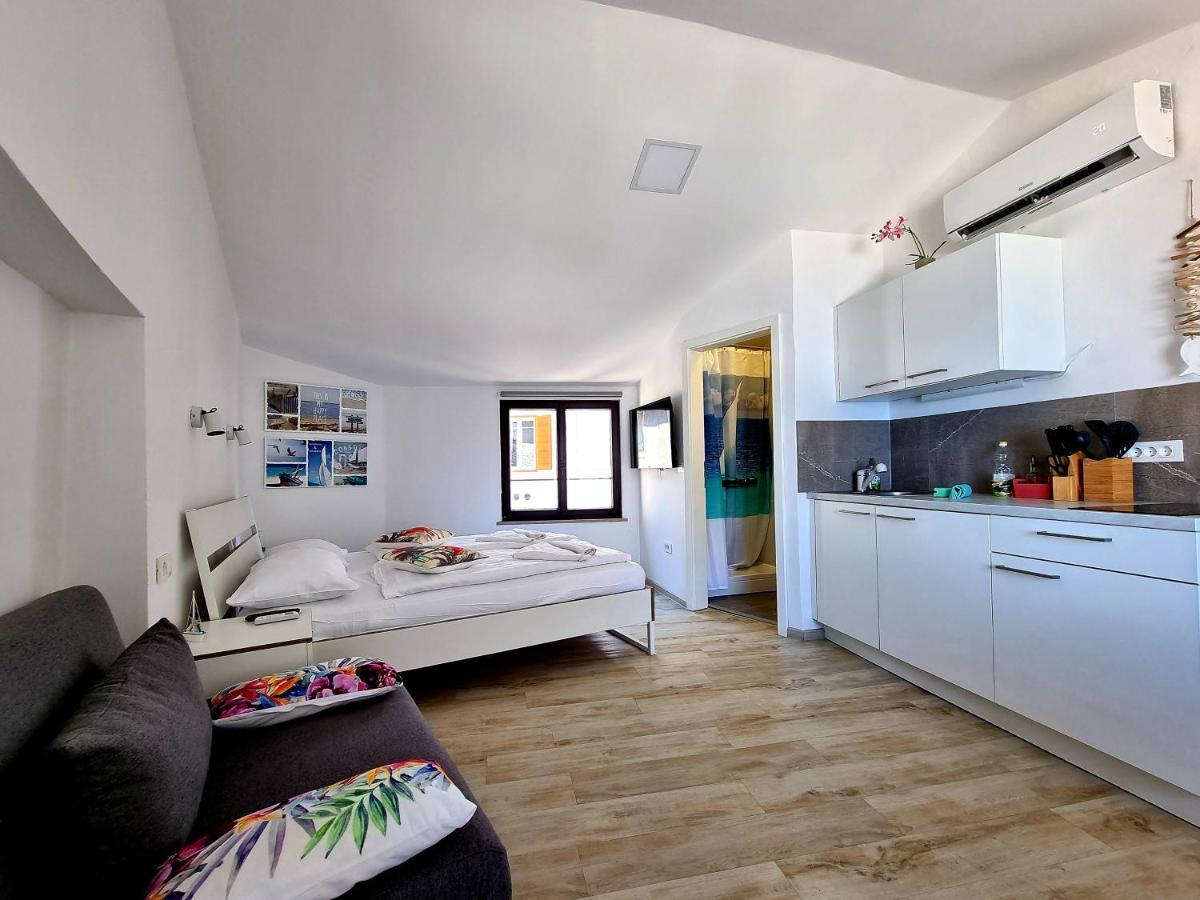 Apartment Old Bora Piran